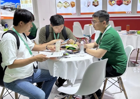 mk体育集团参加第二十四届世界制药原料中国展