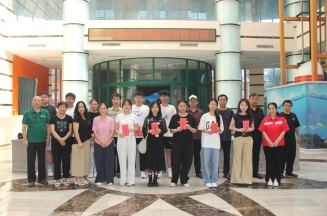 情系职工子女  助力梦想启航——mk体育集团举行职工子女高考奖学金发放仪式