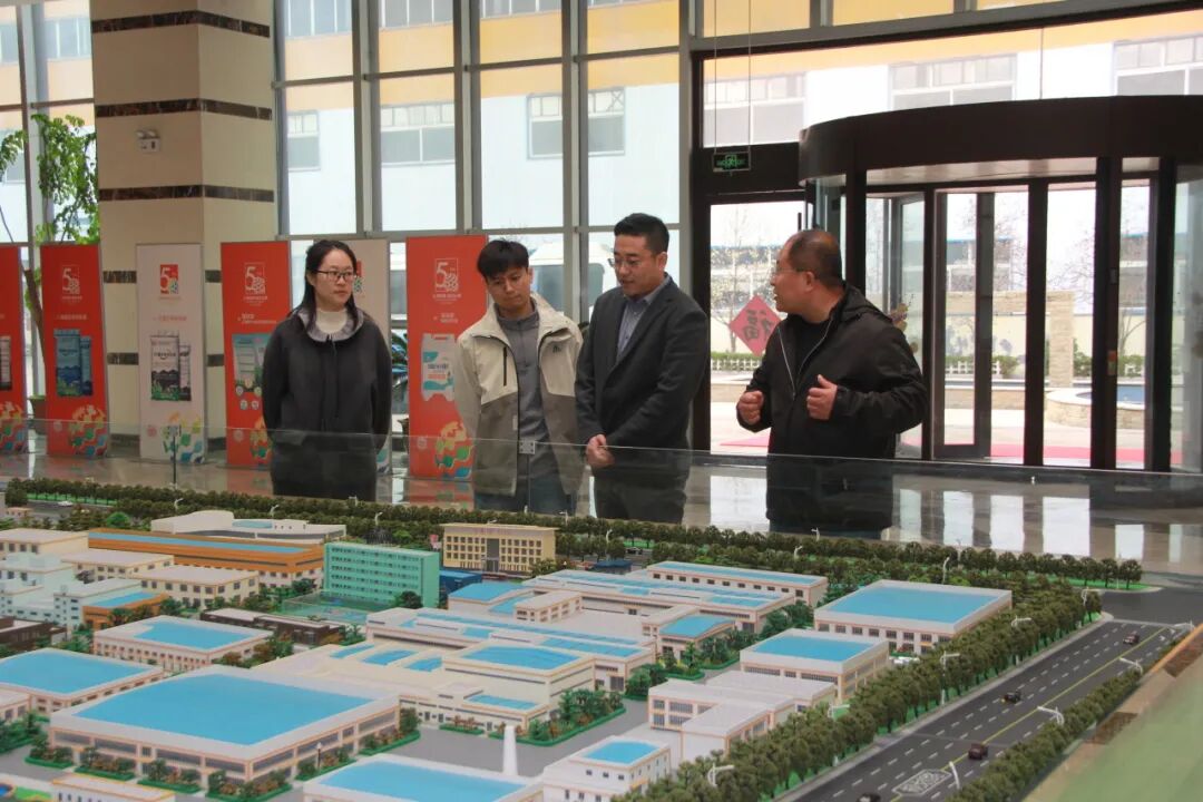 20260331青岛海洋生物医药研究院到mk体育集团参观洽谈合作3