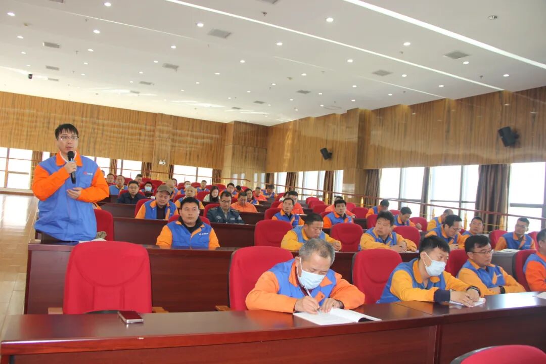 20260407mk体育集团举办职工法律意识与保密职责专题培训讲座7